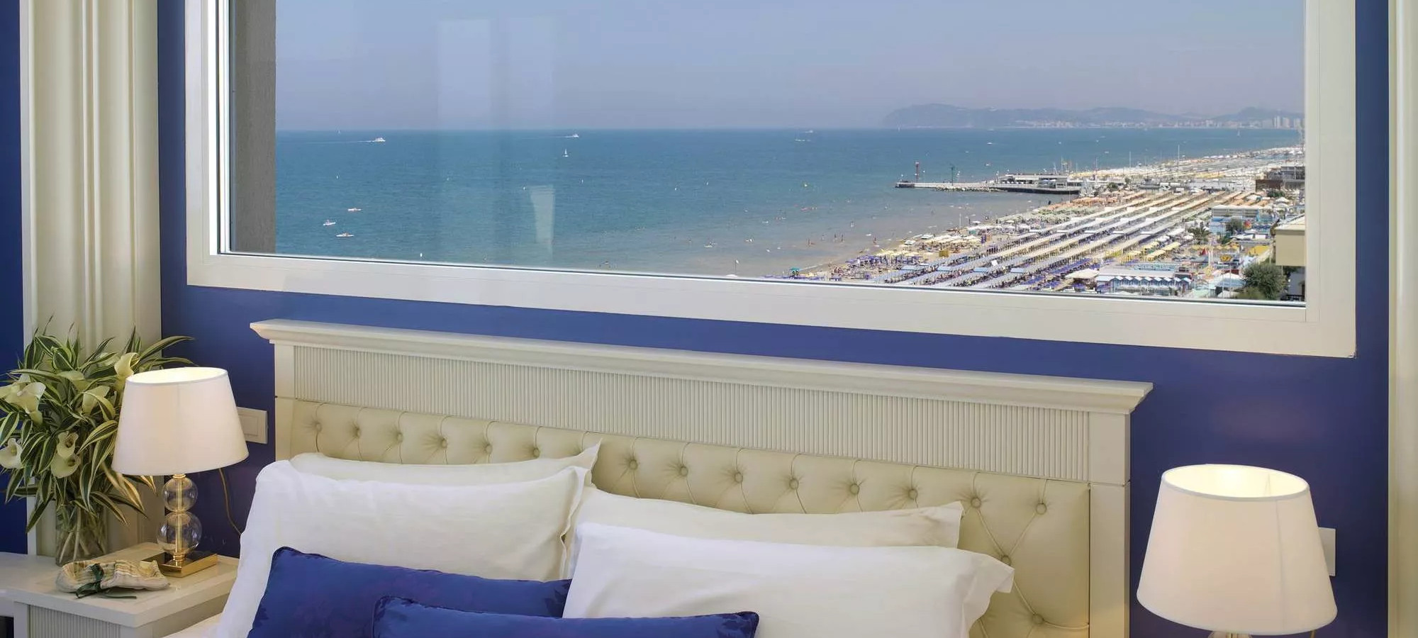 media.camera top vista mare riccione