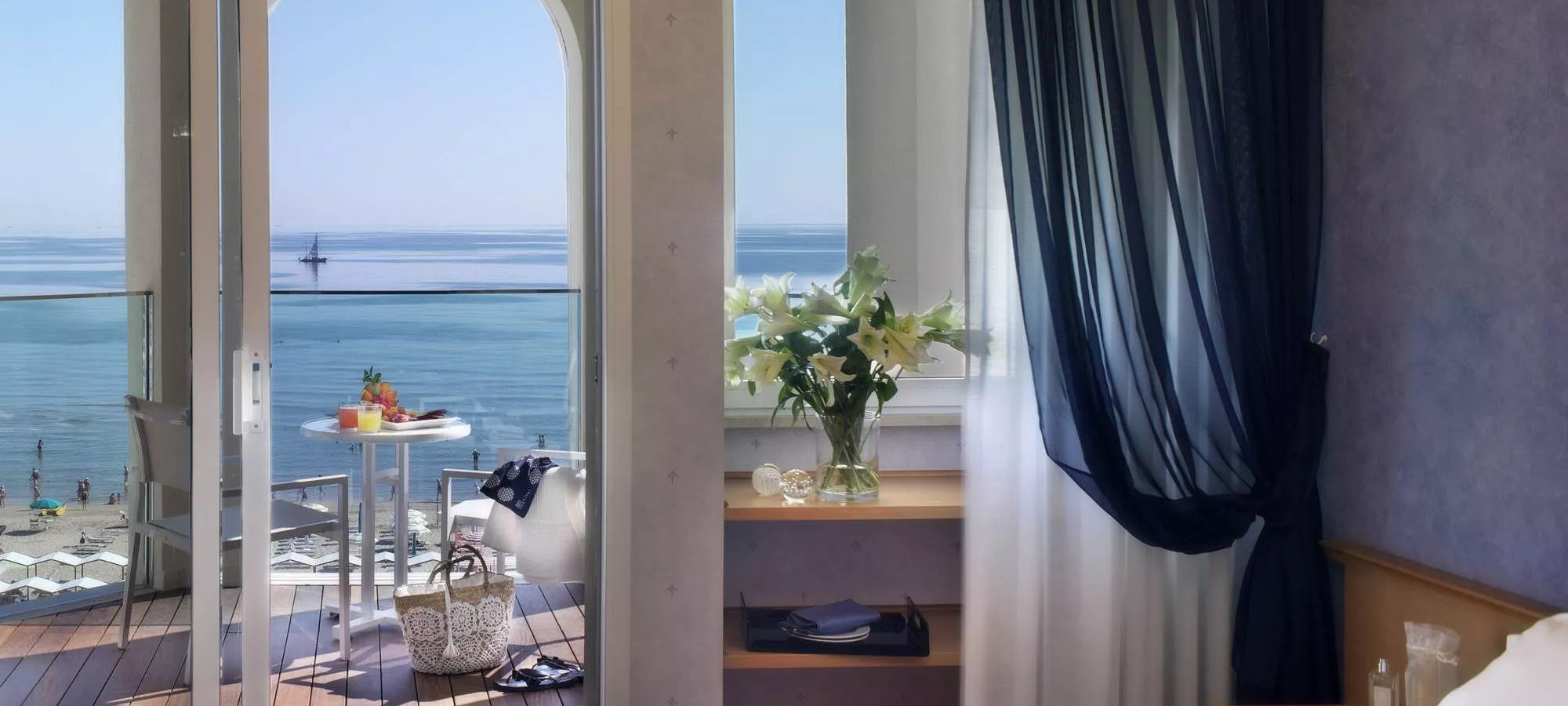 media.sea view room riccione