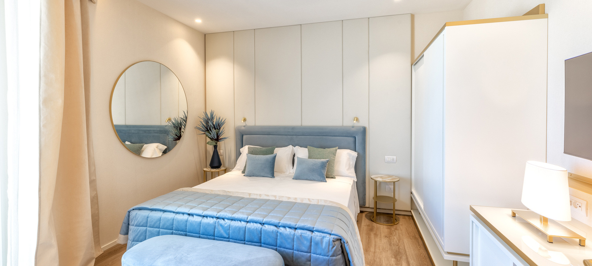 media.hotel-tiffanys-riccione-camera-prestige-ambiente