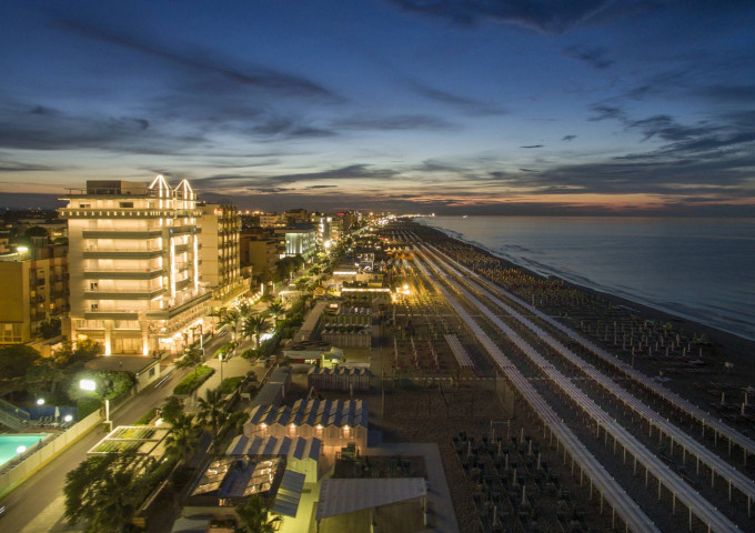 site.hotel tiffanys riccione 4 stelle