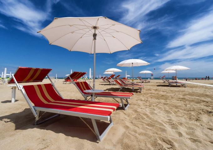 site.Posizionetiffanys_spiaggia-min